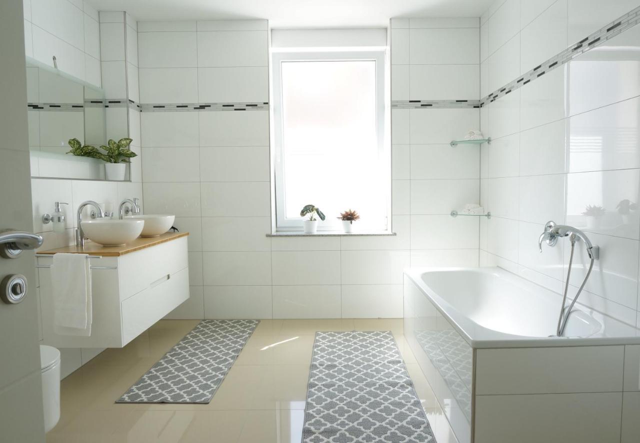 Mein Apartment Flowers Mit Kamin, Bis 10 Personen Frankenthal  Exterior photo
