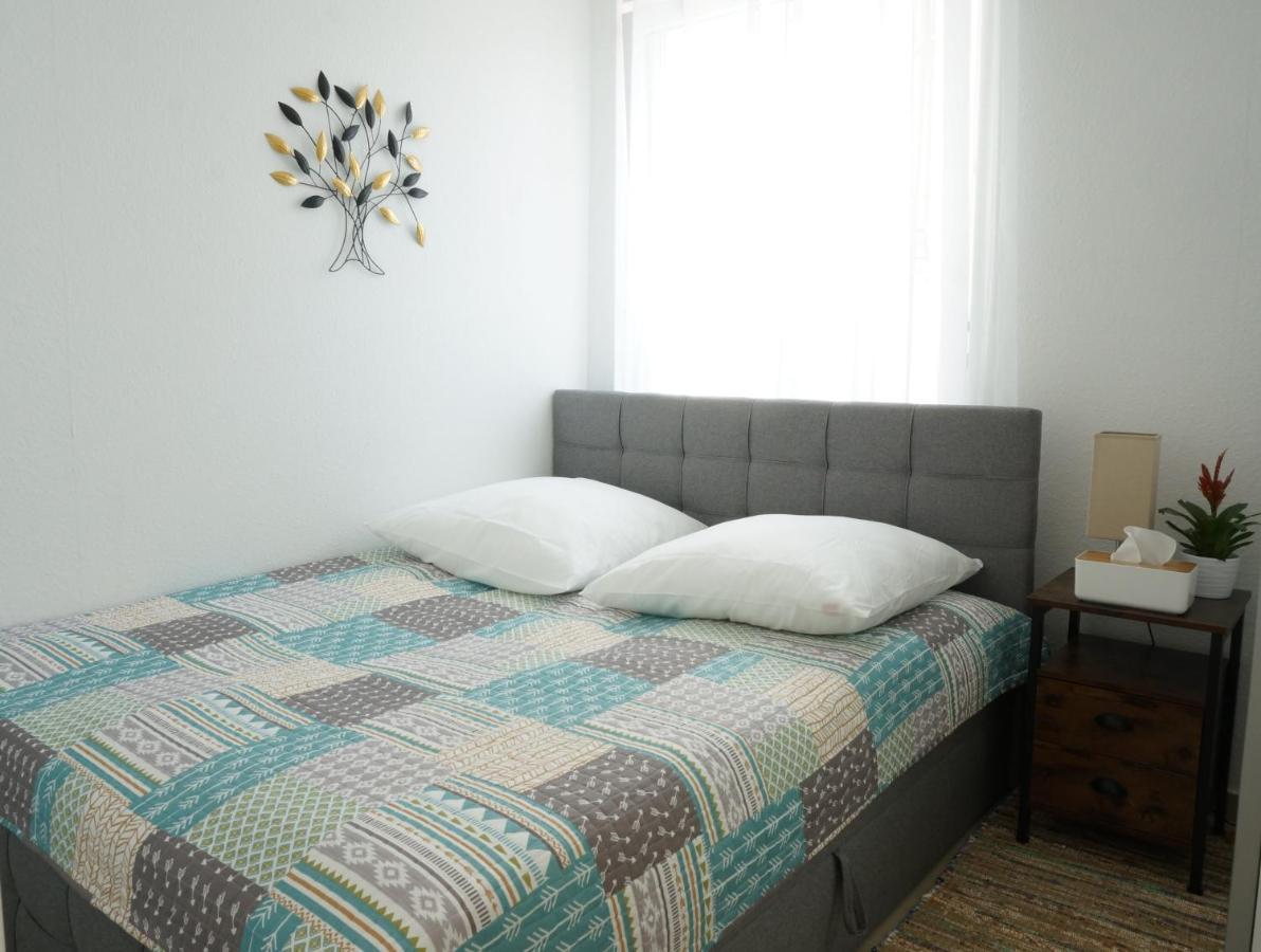 Mein Apartment Flowers Mit Kamin, Bis 10 Personen Frankenthal  Exterior photo